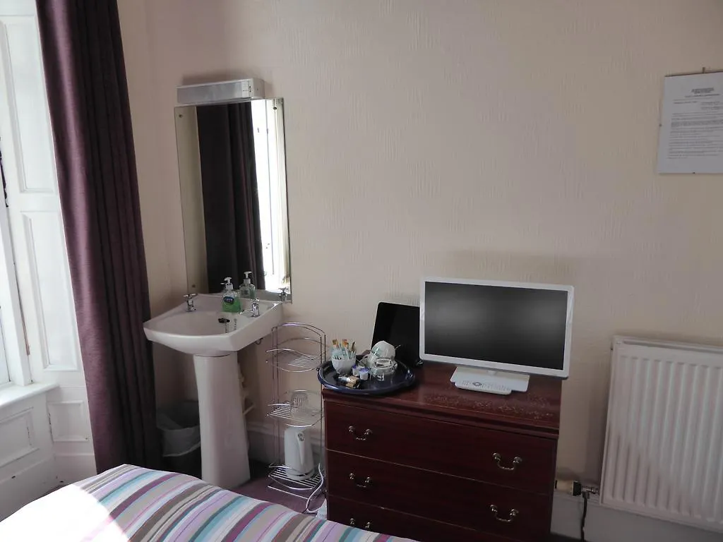 Bed and Breakfast Seashells Guest House Αμπερντήν