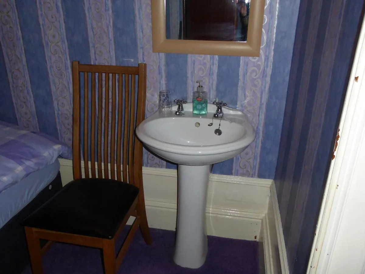 Seashells Guest House Αμπερντήν Bed and Breakfast